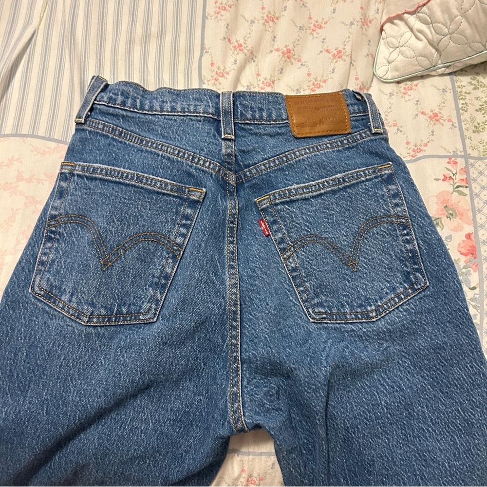 Levi's RibCage Straight Leg Jeans